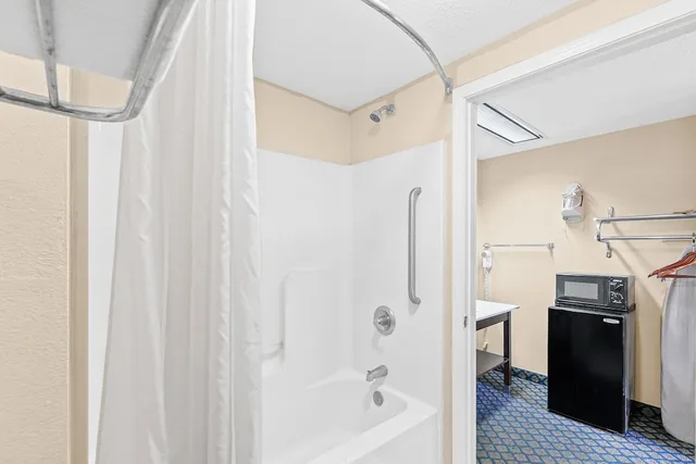 غرفة بسريرين كوين للمدخنين، Magnolia Inn Townhouse Hattiesburg MS I-59 9/10