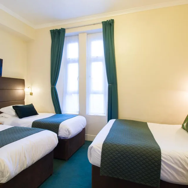 غرفة عائلية، London Town Hotel 1/10