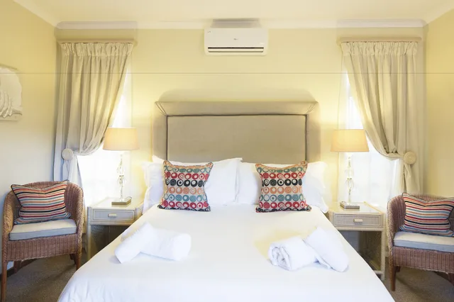 غرفة أساسية بسرير كوين، Kingfisher Guesthouse 1/3
