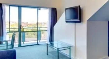 1 Bedroom, Apartment, RAYLAND MOTEL 1/1