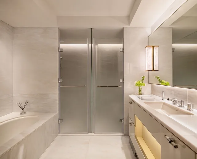 بنتهاوس بسرير كينج وسريرين منفصلين بغرفتي نوم، Lanson Place Hotel 6/6