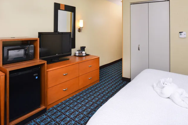 غرفة بسرير كينج، Fairfield Inn And Suites By Marriott Ft Pierce 4/8