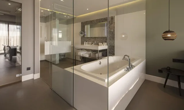 East, Suite، Van Der Valk Hotel Sassenheim-Leiden (8Km From Leiden) 3/3