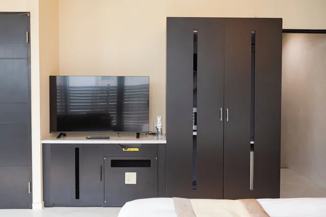 Urban, Queen Bed, Sauna, Terrace، Hotel Rima chocolat 9/9