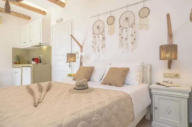 Comfort, Apartment, Queen Bed, Garden and Sea View, Glaronissi Beach 10/10
