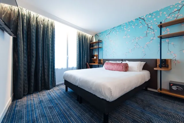 Executive, Triple, 3 Beds, Eiffel View، Hotel Bleu de Grenelle 1/2