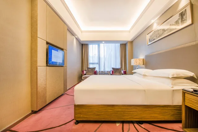 غرفة كومفورت بسرير كوين، La Perle International Hotel 1/3