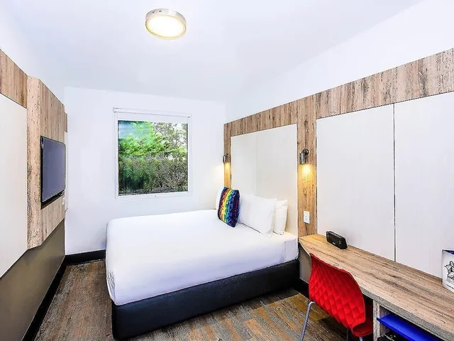 غرفة كلاسيكية بسرير كوين، Ibis Budget Sydney Airport 3/10