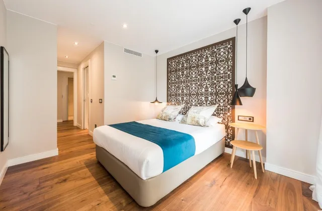 2 Bedrooms, Suite, Apartment، Gran View Apartments Madrid 2/10