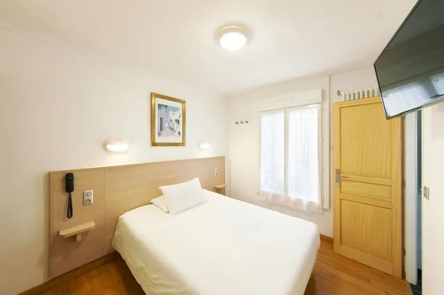 Standard, Single, Hotel Darcet Paris 1/4