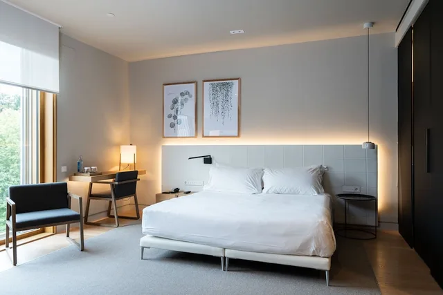 جناح جونيور بسرير كينج، Hotel Arima & Spa, an SLH Hotel 1/5