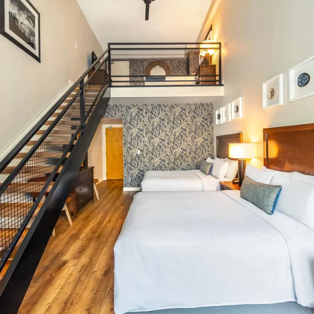 Loft, Suite, King Bed، Banff Inn 5/10