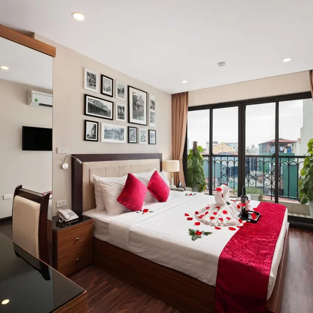 جناح، Golden Moon Suite Hotel 1/7