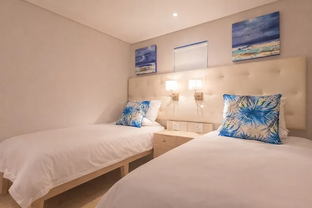 2 Bedrooms, Apartment, Queen and Twin Beds, Sea View, Pet Friendly, La Montagne 2/4