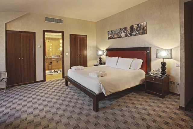 Standard, Double Bed, Hilton Milan Hotel 1/1