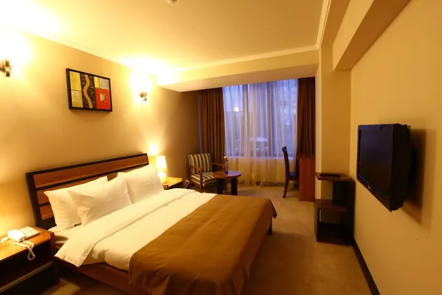 جناح فاخر بسرير كينج، Nairi Hotel 2/5