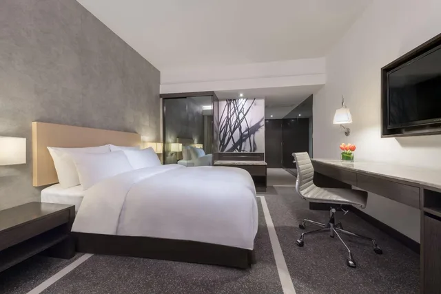 غرفة سوبيريور ثلاثية، Gateway Hotel 3/8