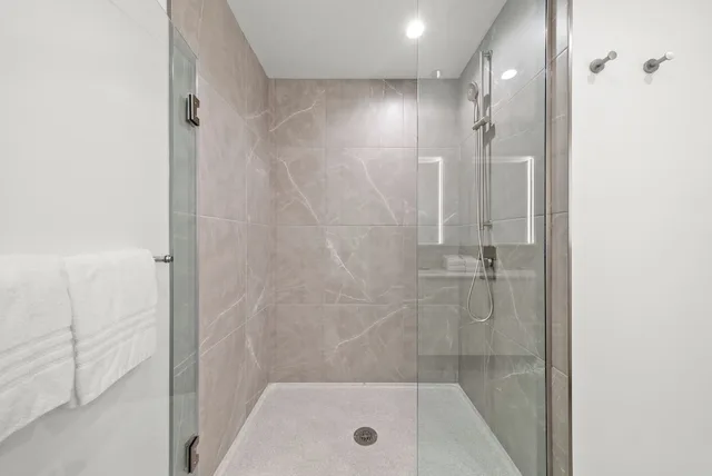 Level, Suite, King Bed, Sofa، Level Chicago Fulton Market 1/1