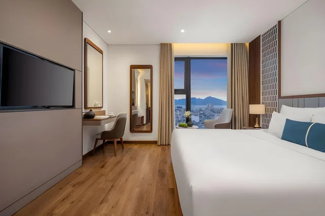 غرفة ديلوكس بإطلالة على المدينة، Peninsula Hotel Danang 1/1
