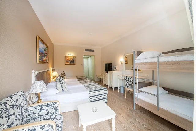 Standard, Bunk Beds, Land View، Crystal Tat Beach Pearl Collection 6/7