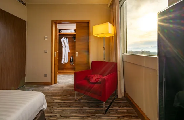 1 Bedroom, Sky, Suite، Movenpick Hotel Geneva 5/6