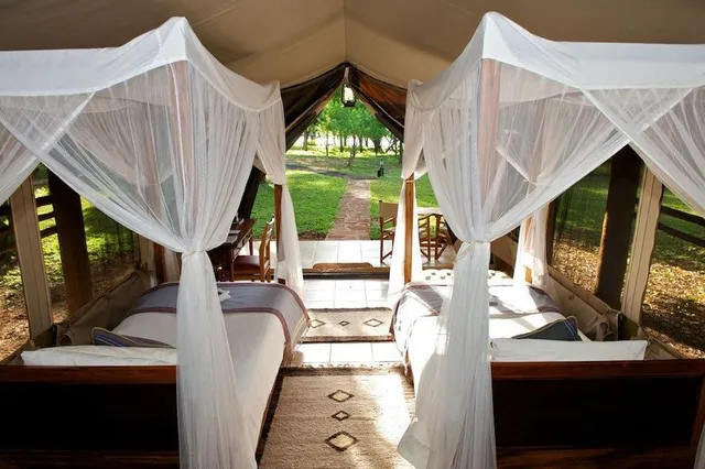 خيمة بسرير فردي، Voyager Ziwani Tented Camp 1/1