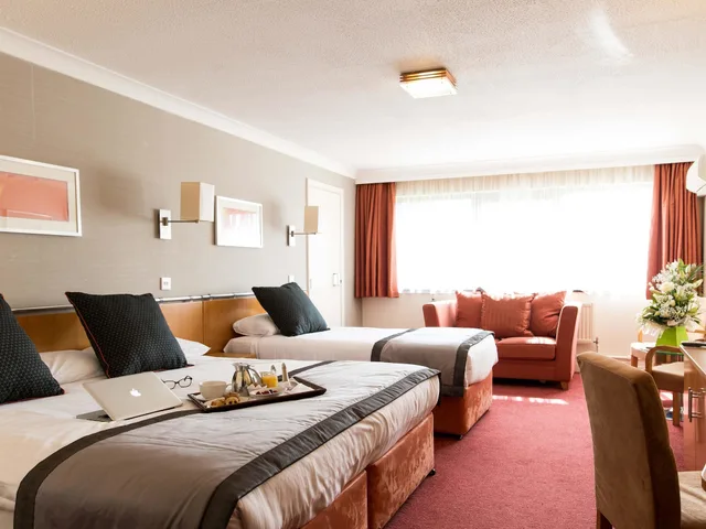 غرفة قياسية بسرير كينج، Mercure Newcastle George Washington Hotel Golf and Spa 2/6