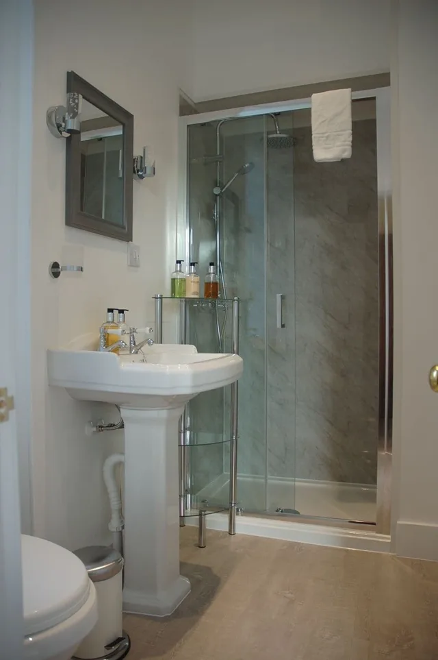 Deluxe, Triple, Multiple Beds, Garden View، Lubnaig Guest House 3/3