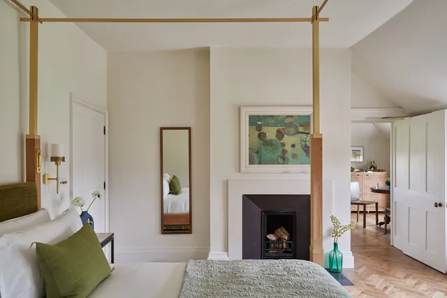 Suite, THE GROVE 1/2