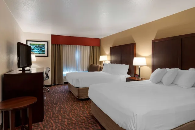 غرفة قياسية بسريرين كوين، Best Western Pony Soldier Inn - Airport 3/6