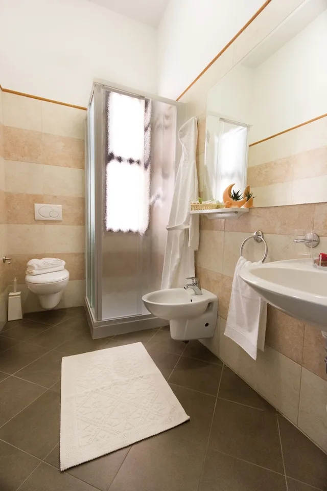 غرفة أساسية ثلاثية بثلاثة أسرّة، Hotel Augustus 6/7