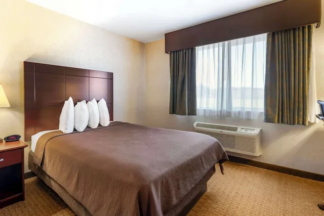 Standard, 2 Queen Beds, Accessible, Best Western Wittenberg Inn 3/6