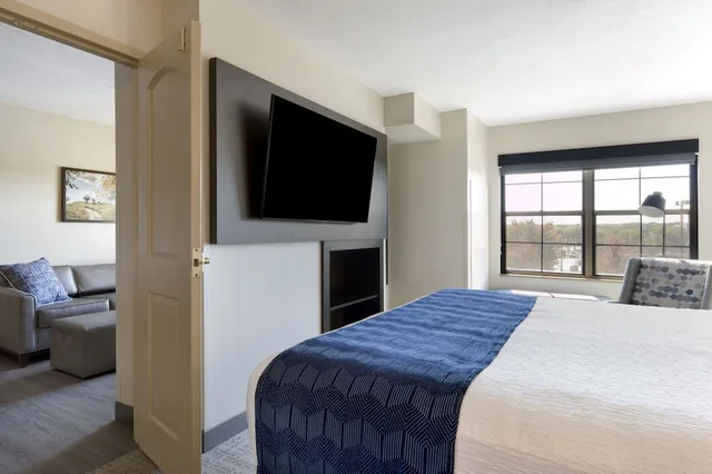جناح تنفيذي بسرير كينج، Clubhouse Hotel Suites Sioux Falls 1/2
