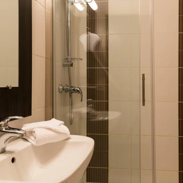 Room, Quadruple, External Bathroom, Hotel Le Seize 7/7