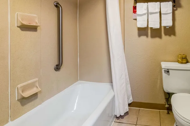 غرفة قياسية بسريرين كوين، Econo Lodge Winfield 5/6