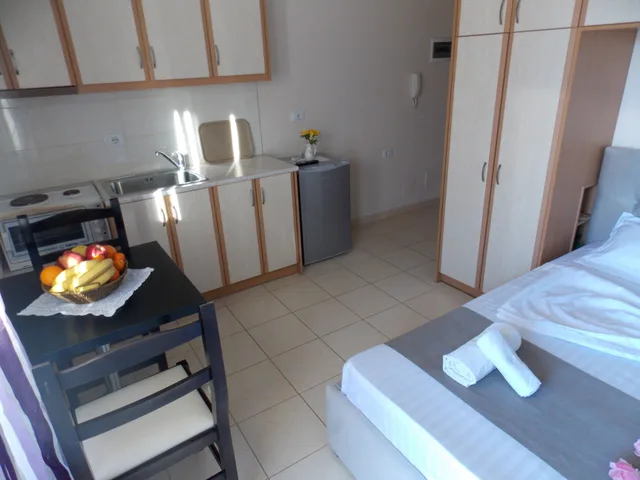 غرفة بسرير مزدوج بإطلالة على البحر، Afrimi Relax Apartments 5/5