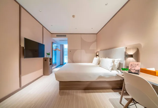 غرفة سوبيريور بسرير مزدوج، Hanting Hotel (Chongqing West Railway Station) 1/3