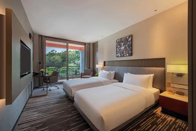 غرفة ديلوكس بسريرين منفصلين بإطلالة على الجبل، Dongguan Forum Hotel and Apartment 1/2