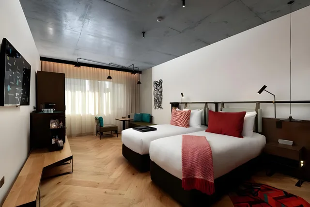 Qt, Deluxe, Double Bed، QT Melbourne 1/1