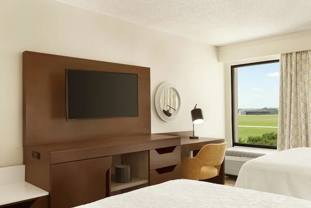 غرفة بسرير كينج لذوي الإعاقة، Hampton Inn Houston Hobby Airport 4/6