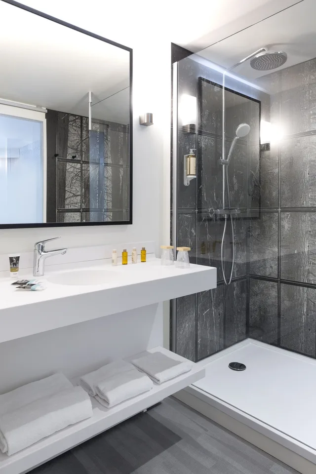 غرفة كلاسيكية بسرير مزدوج بشرفة، Mercure Hotel & Spa Aix-les-Bains Domaine Marlioz 9/10