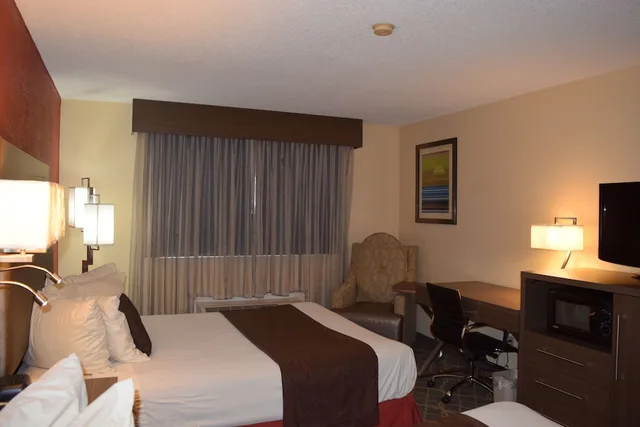 غرفة قياسية بسريرين كوين، Best Western West Hills Inn Chadron 1/4