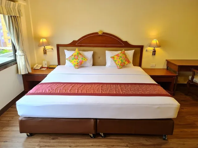 Family, King Bed, Sabai Inn 2/2