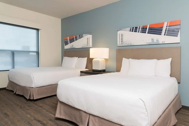 Guest Room, 2 Queen Beds, Den, Hyatt House Austin Downtown 2/3