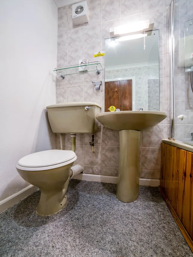 غرفة قياسية بسريرين منفصلين، Oyo Loch Ness Drumnadrochit Hotel 7/7