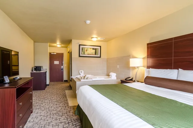 جناح بسرير كينج، Cobblestone Inn & Suites - Oberlin 1/4