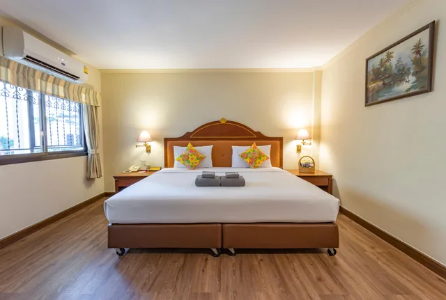 غرفة قياسية بسرير كينج، Sabai Inn 2/2