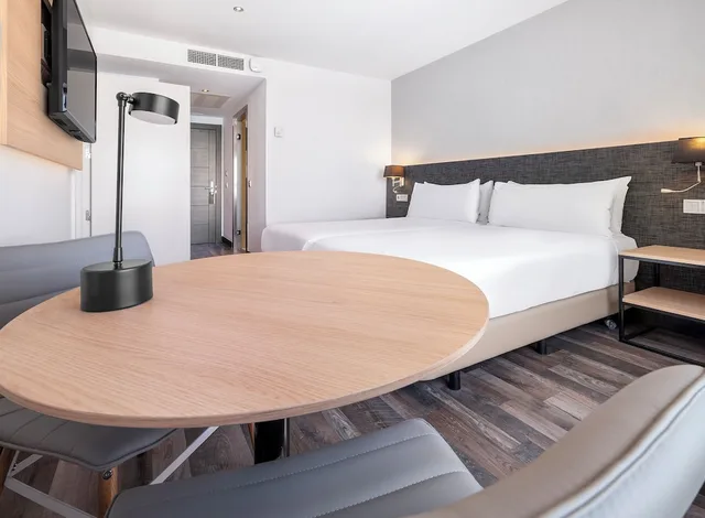 Superior, Double Bed, Sea View, Hotel Cadiz Paseo Del Mar Affiliated By Melia 9/10