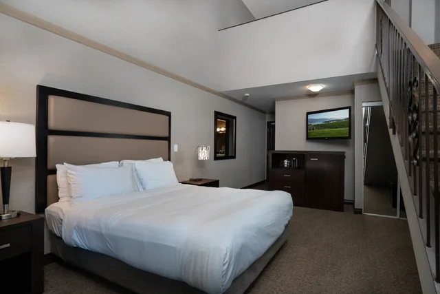 غرفة بسرير كوين، Prestige Hotel Vernon 1/5
