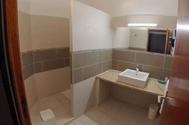 غرفة ثلاثية بسرير مزدوج وسرير فردي، Hotel Corsica 3/4